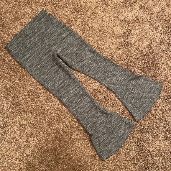 Free People Flared Bell Bottom Honeycomb Yoga Pants - Picture 1 of 4